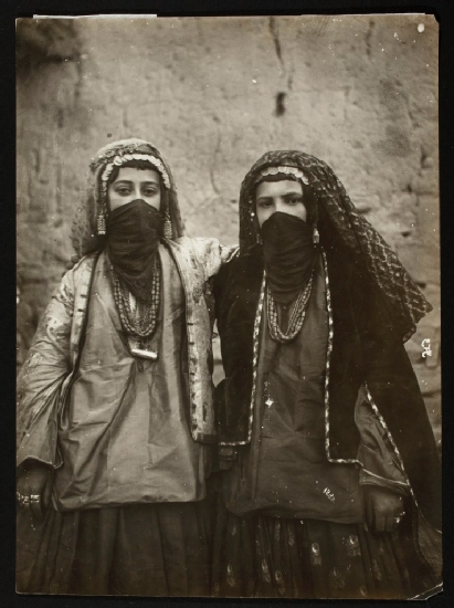 Fig. 18 Antoin Sevruguin Two Jewish women, Late 19th Century Gelatin silver print 165 mm x 235 mm - The Nelson Collection of Qajar Photography